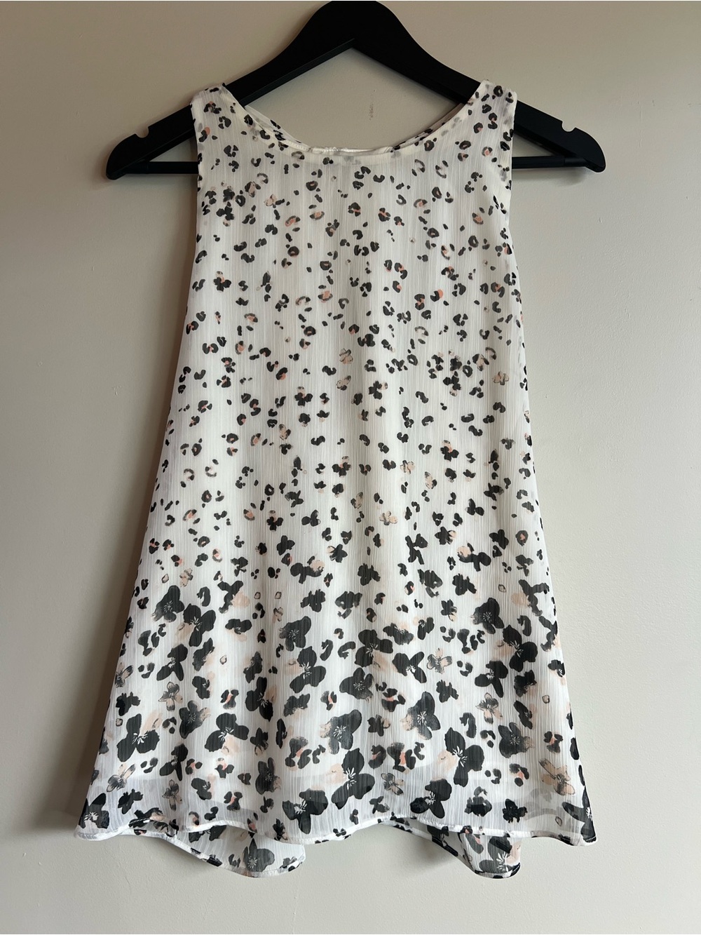 Banana Republic Sleeveless Floral Print Keyhole Back Blouse Medium Halter Top